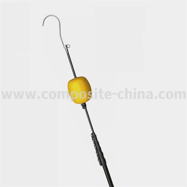 Poteau de sauvetage en fibre de carbone